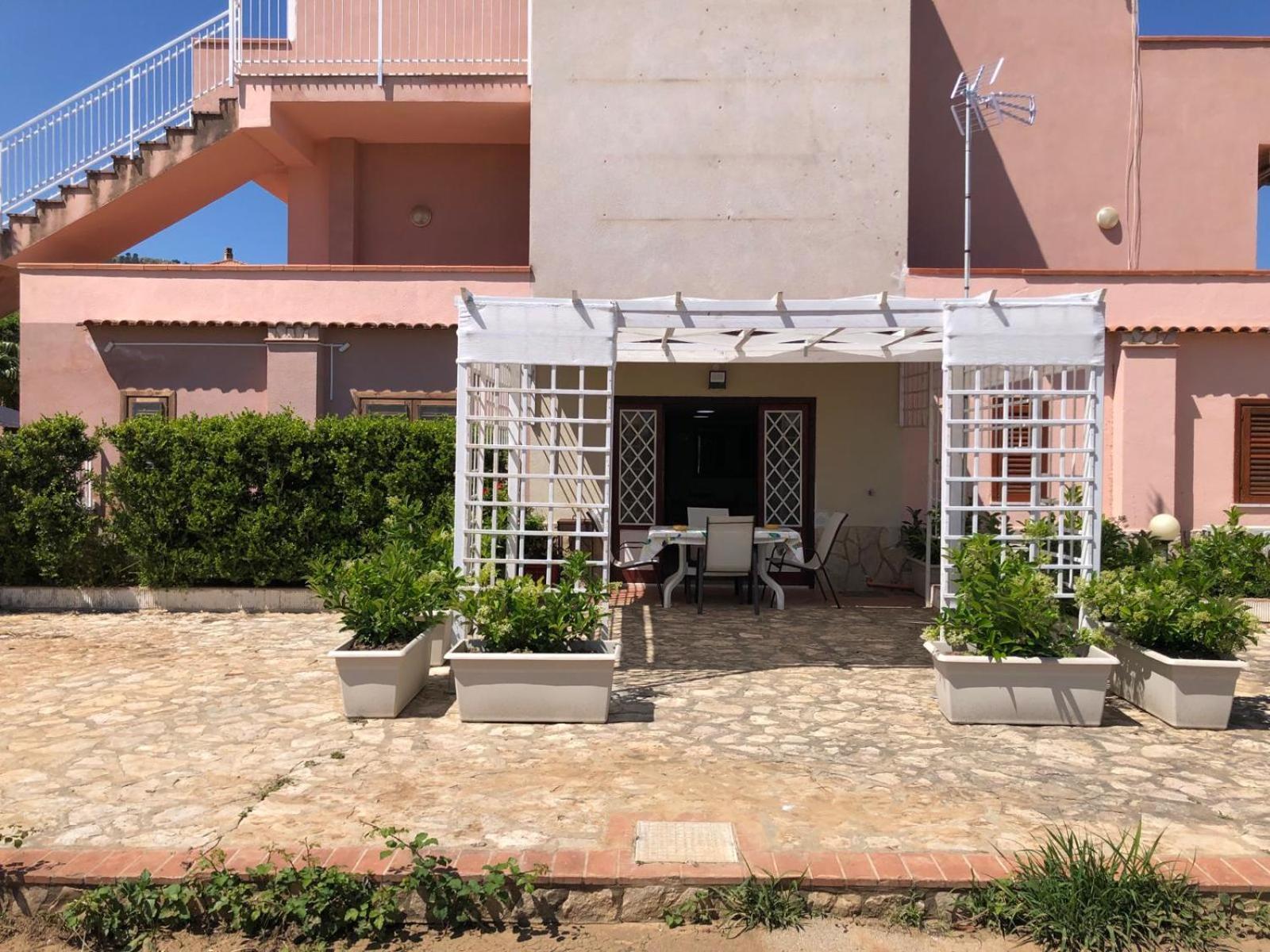 Milicia Apartment Mandra Capreria Exteriér fotografie